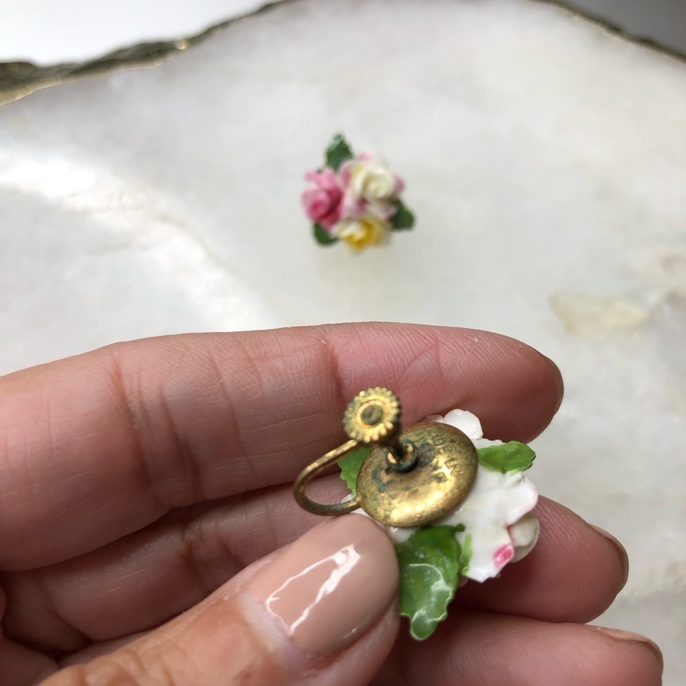 Vintage Made In France Signed 2 pc Earrings & Brooch Porcelain Flower Set - Picture 6 of 7